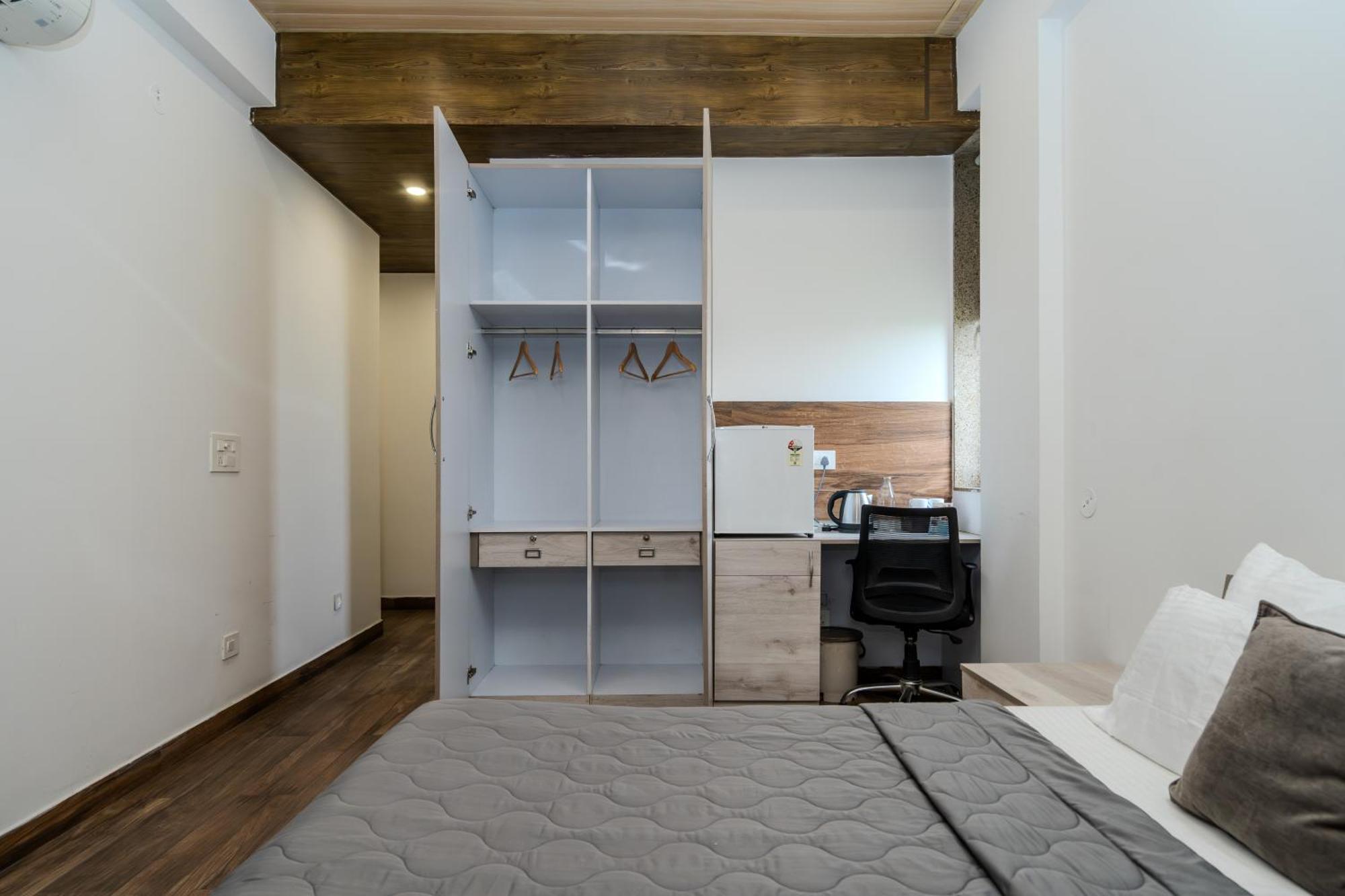 Stay Studio Hotel & Residences Gurgaon Luaran gambar